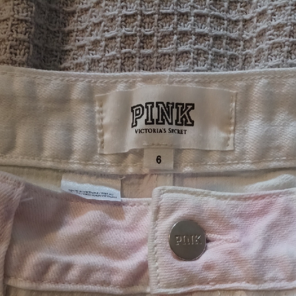 PINK Victoria's Secret Women's Shorts - White